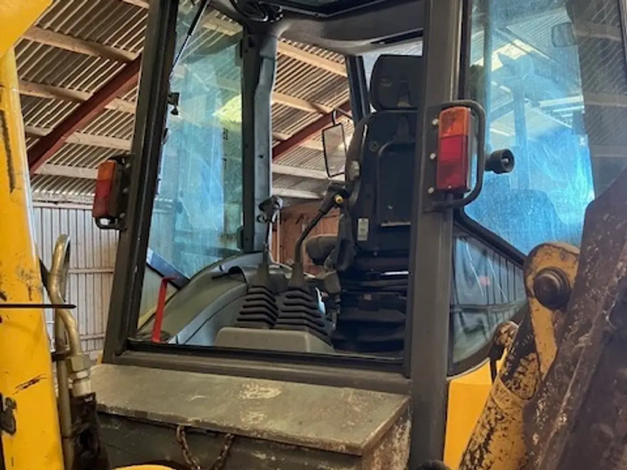 Billede 4 - New Holland LB 115 B rendegraver