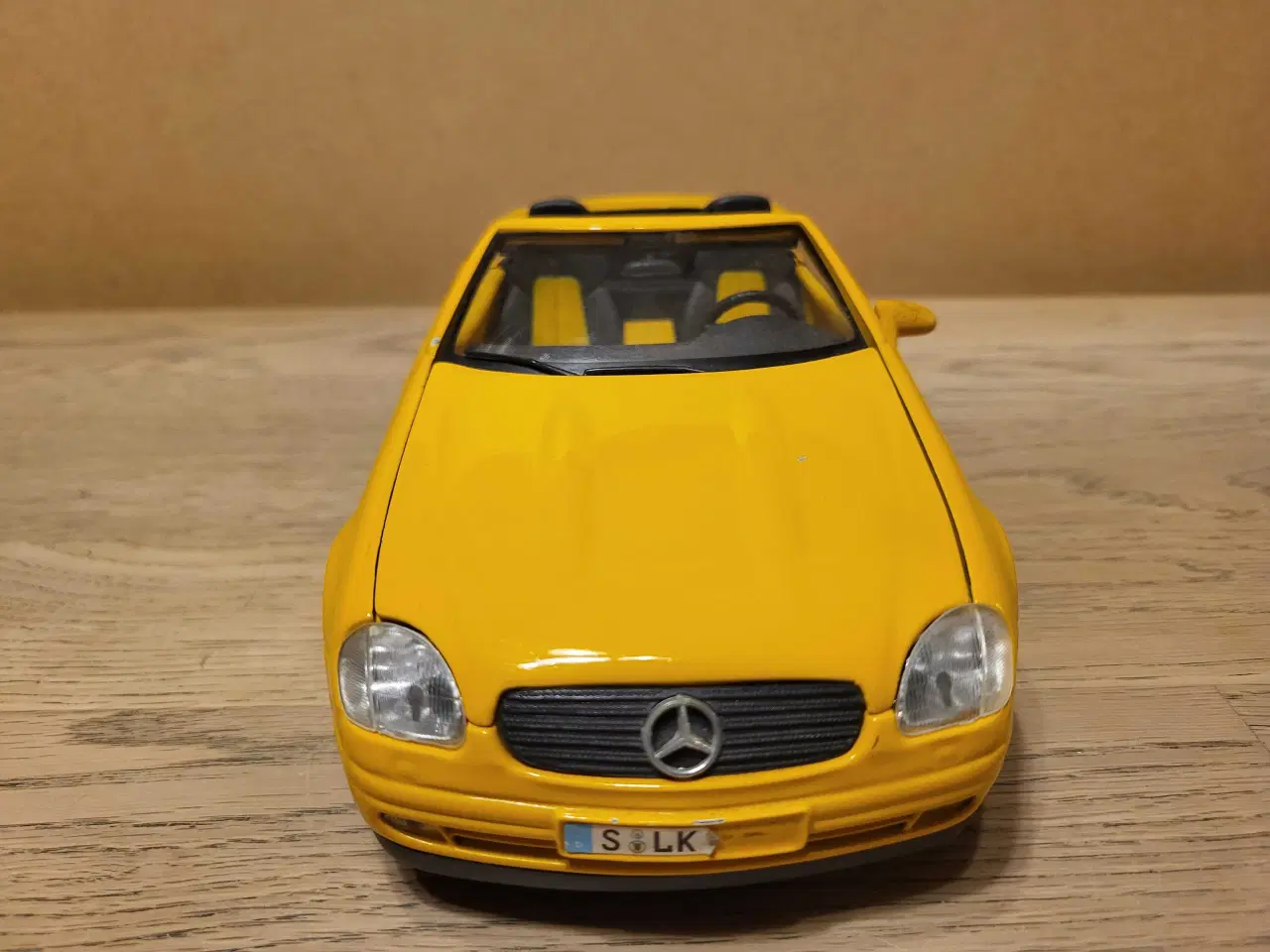 Billede 3 - Modelbil, Mercedes SLK 230. Skala 1/18 Meget flot 