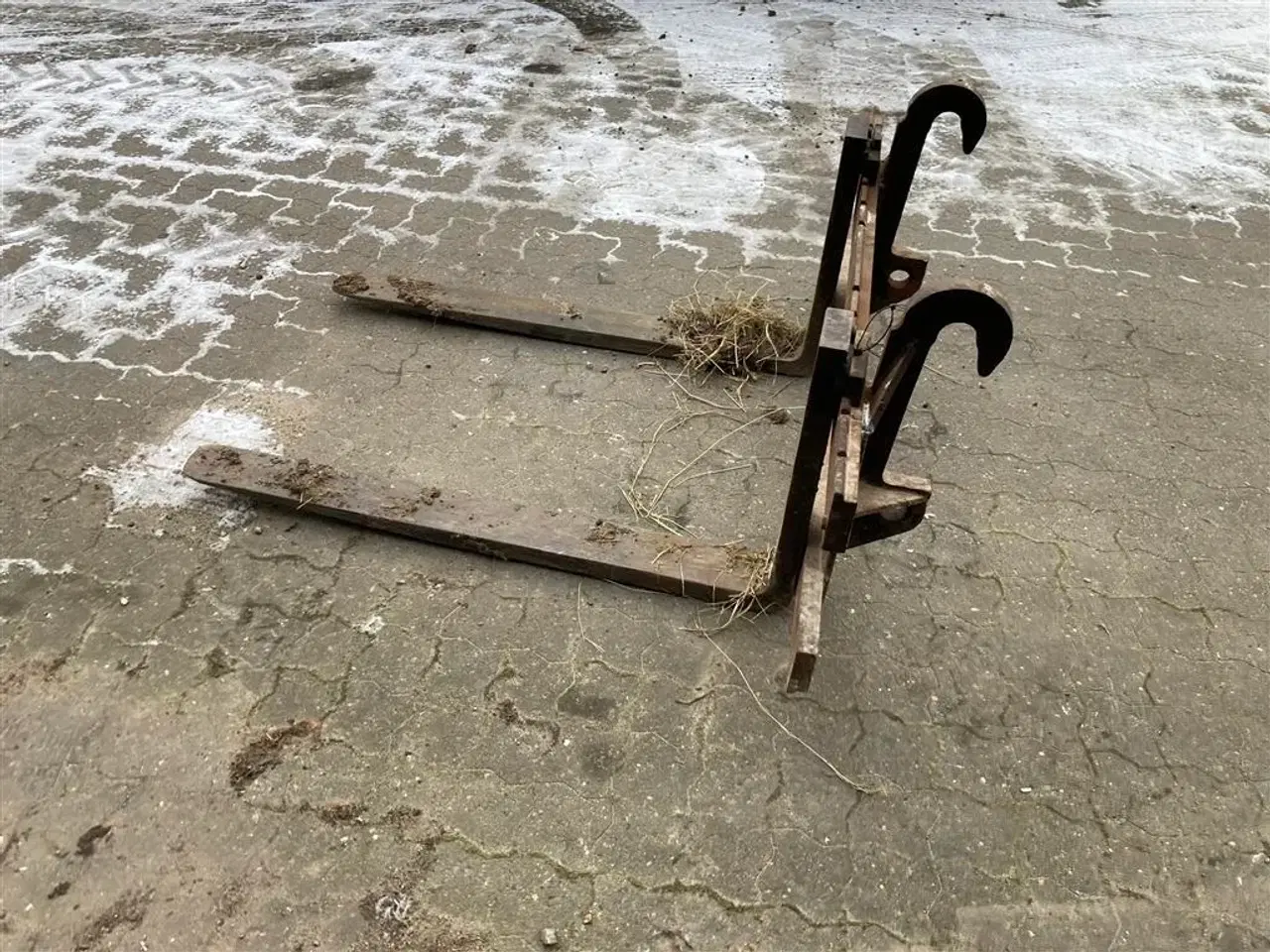 Billede 4 - - - - Pallegafler 115 cm bred og gafler ca.110cm