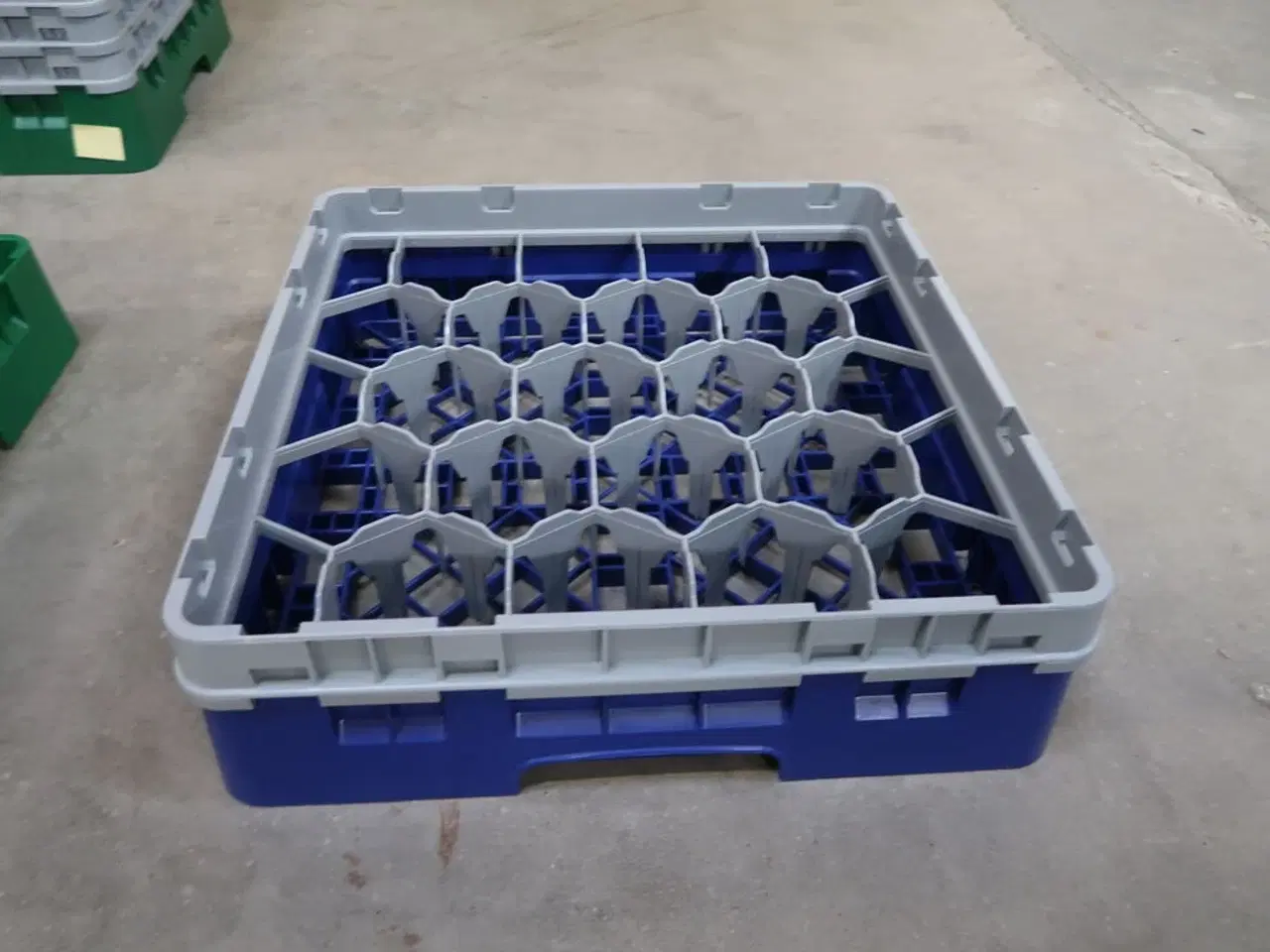 Billede 8 - Lav kurvevogn med 8 stk. opvaskebakker