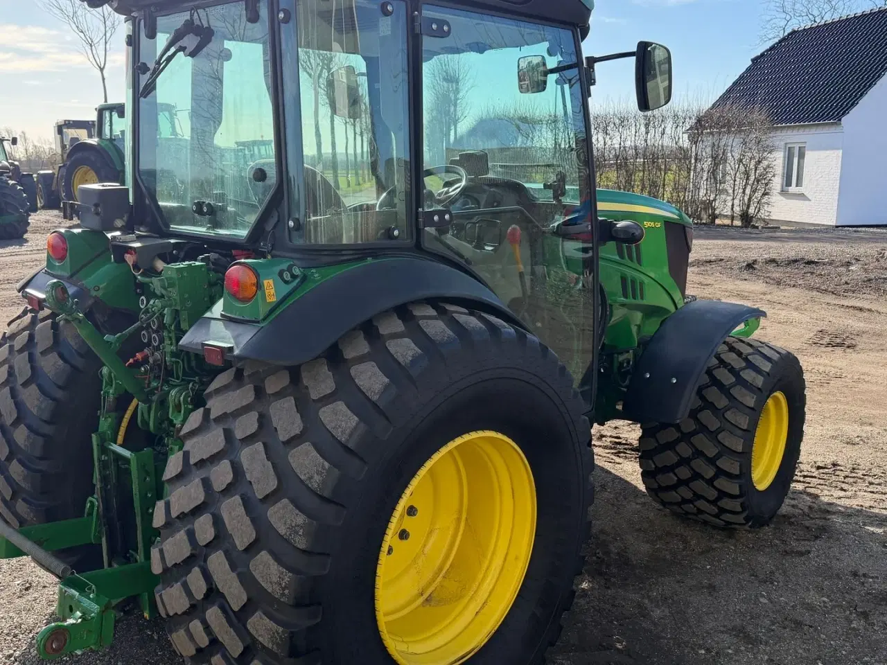 Billede 3 - John Deere 5105GF FRONTLIFT. HJUL MED TRAKTORDÆK MEDFØLGER