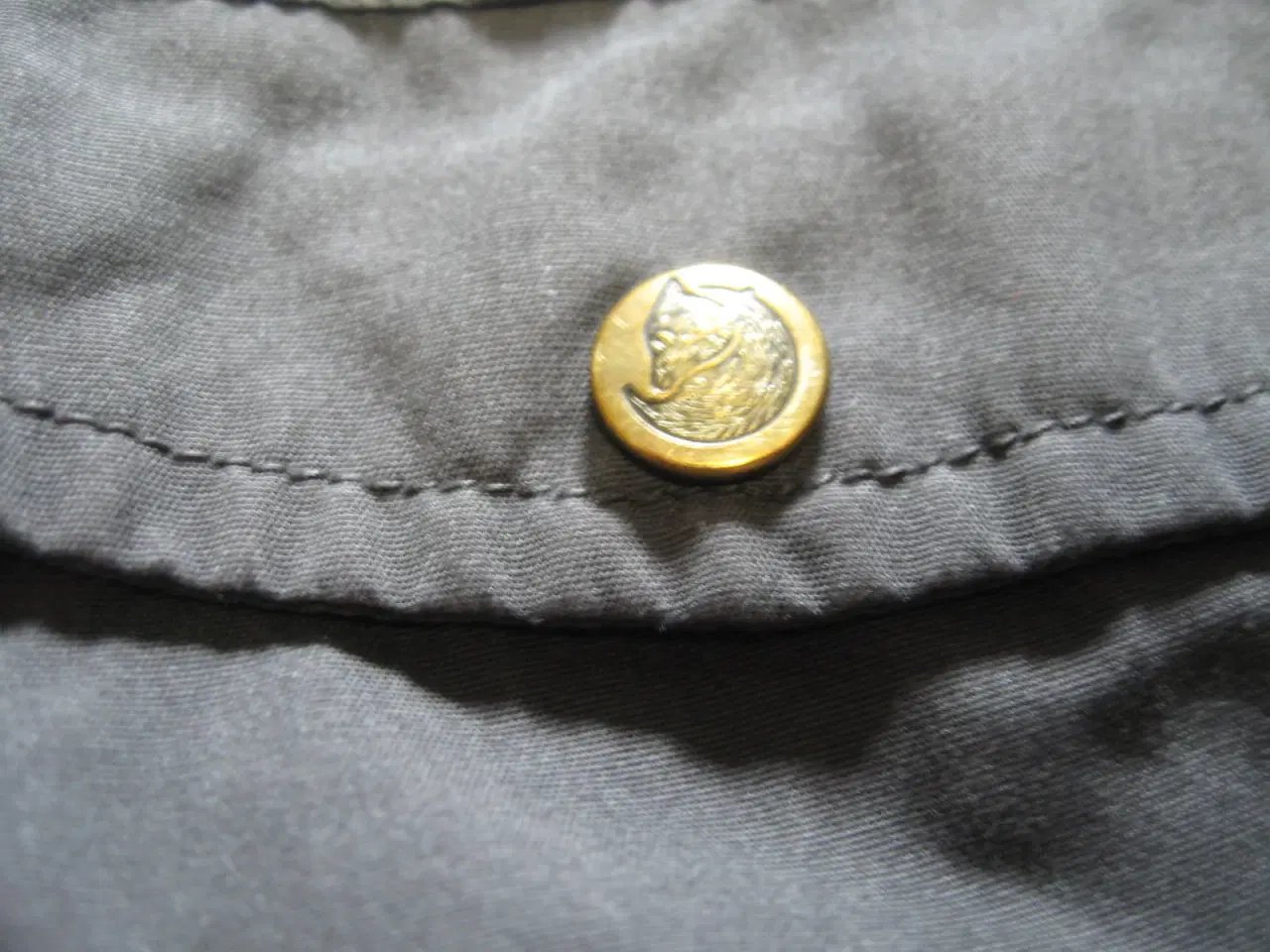 Billede 3 - Fjällräven shorts str 36