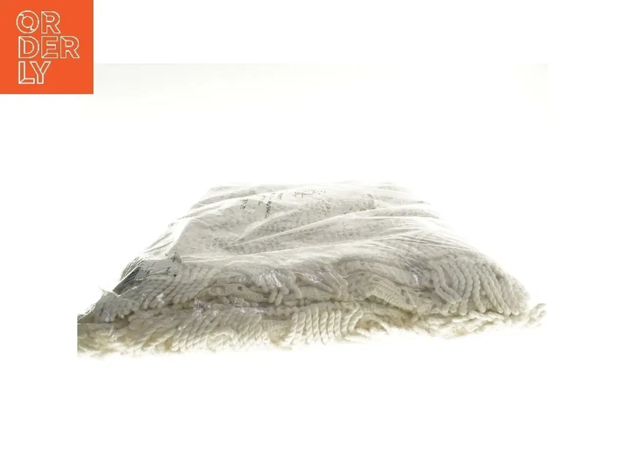 Billede 2 - Hæklet hvidt sengetæppe med mønster