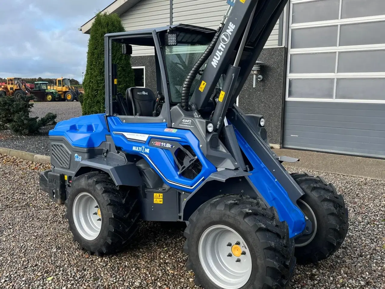 Billede 15 - MultiOne 11.6 k Med pallegafler og multiskovl