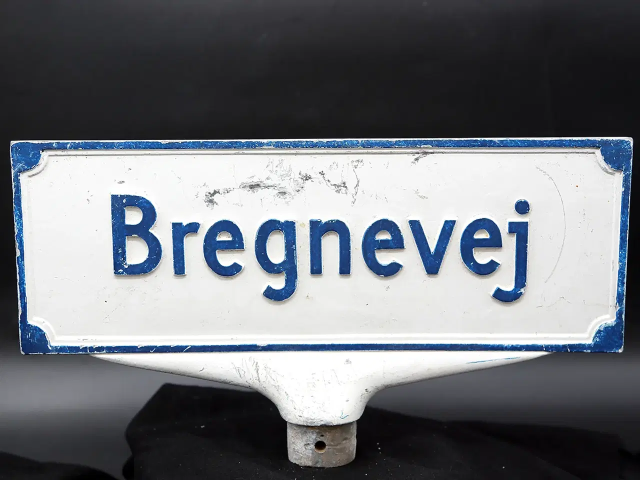 Billede 2 - Vintage dansk vejskilt “Bregnevej” i aluminium