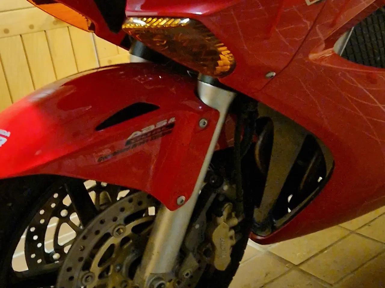 Billede 5 - Honda VFR 800 ABS kun 9800km!!