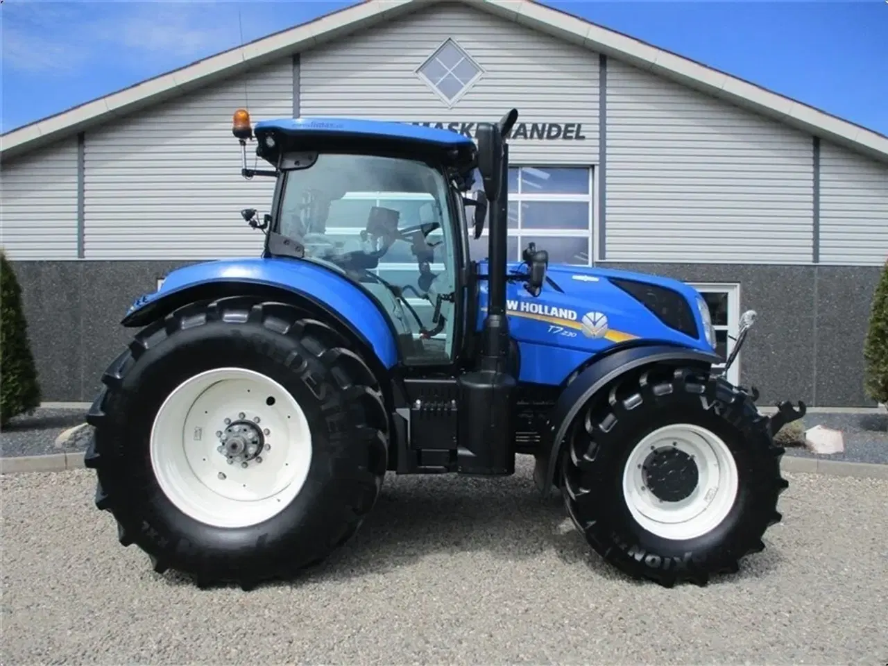 Billede 2 - New Holland T7.230 AutoCommand, meget velholdt traktor