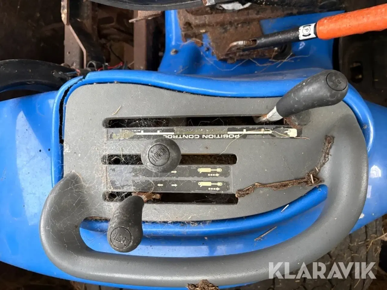 Billede 12 - Traktor New Holland TC27D