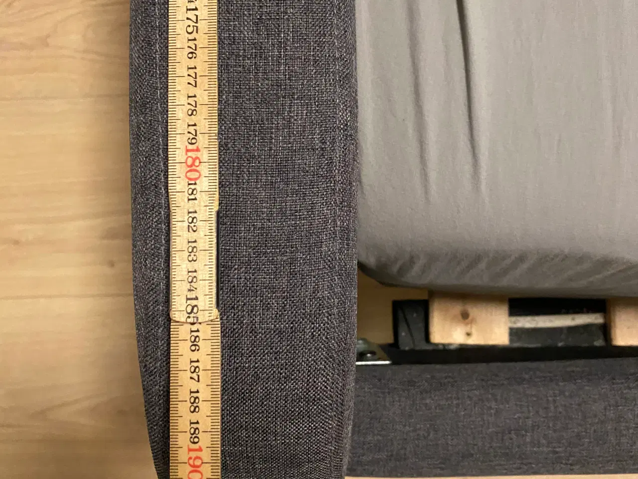 Billede 3 - Komplet seng med gavl, ramme, madras, topmadras