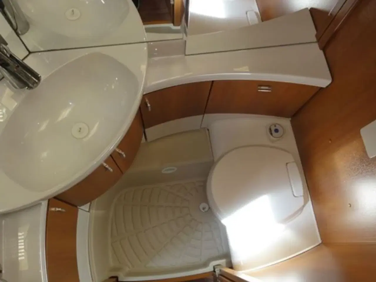 Billede 4 - Lækker "pensionist"  campingvogn