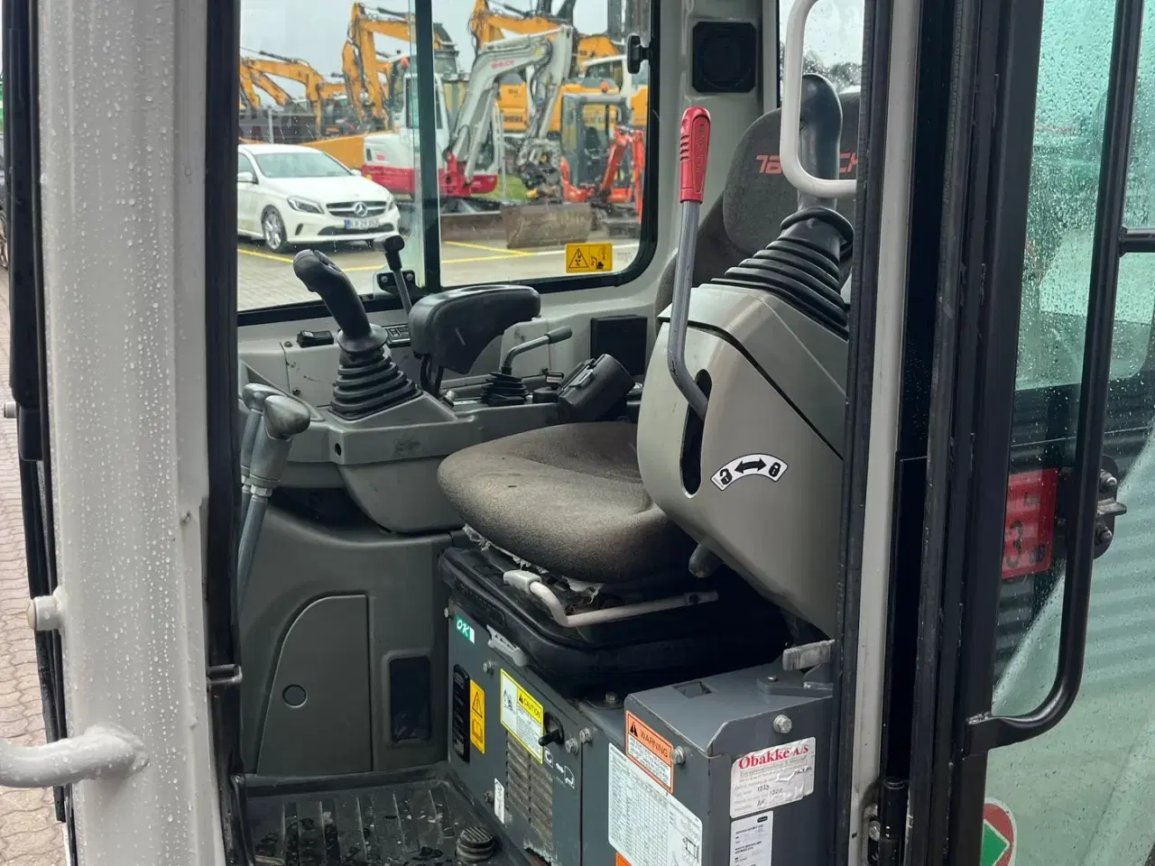 Billede 12 - Takeuchi TB225 Hydraulisk Tiltfæste, centralsmørring +3 skovle