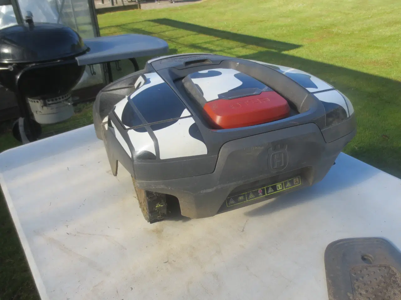 Billede 8 - 1 stk Husqvarna 310 Auto Mower  Robotklipper årg 2