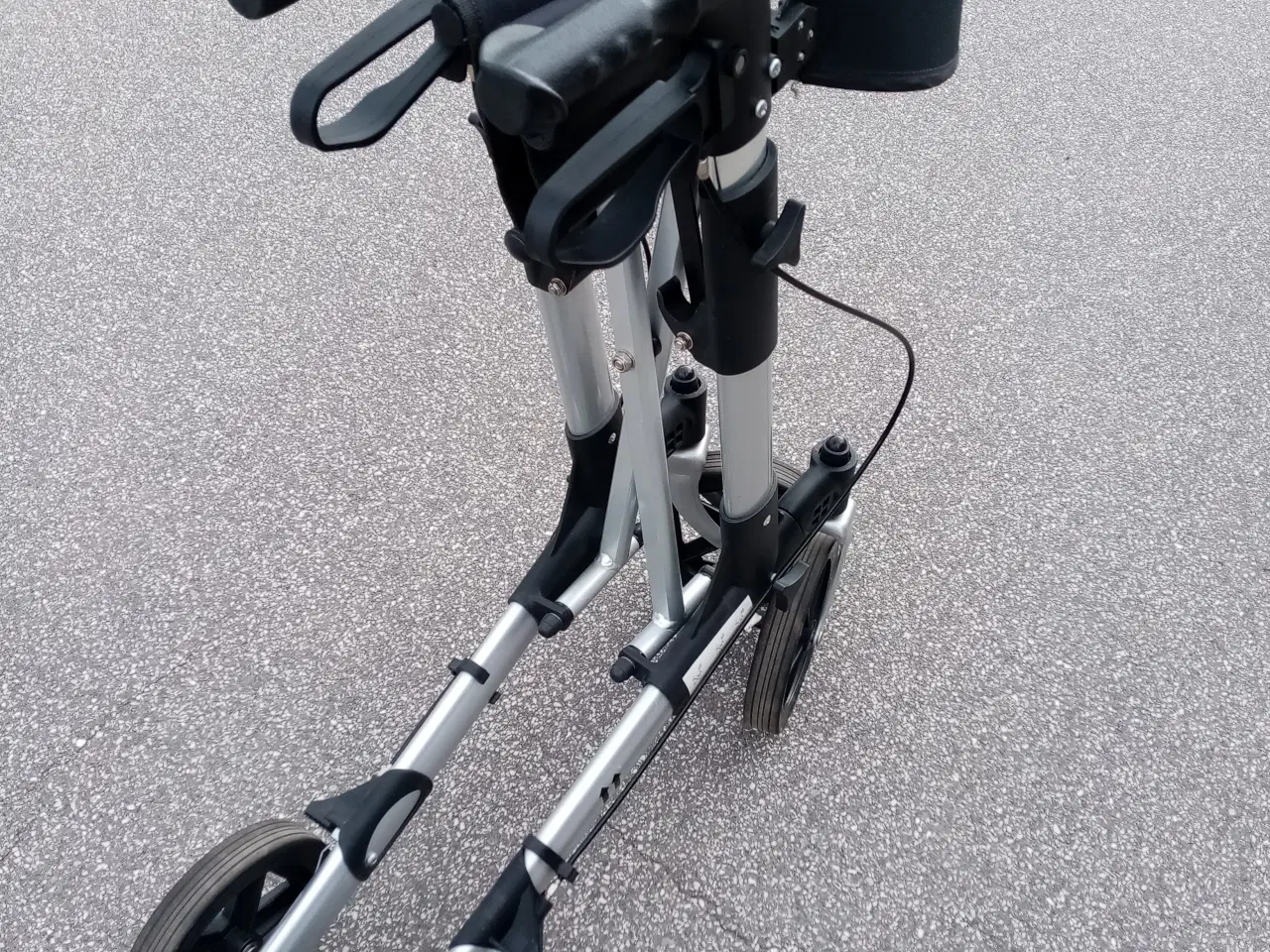 Billede 3 - ROLLATOR Let aluminium 