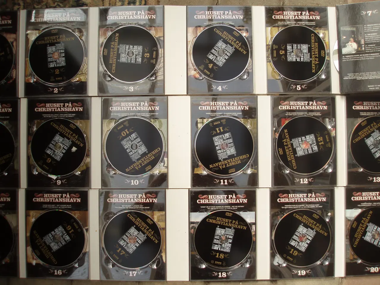 Billede 2 - Huset på Christianshavn DVD-boks