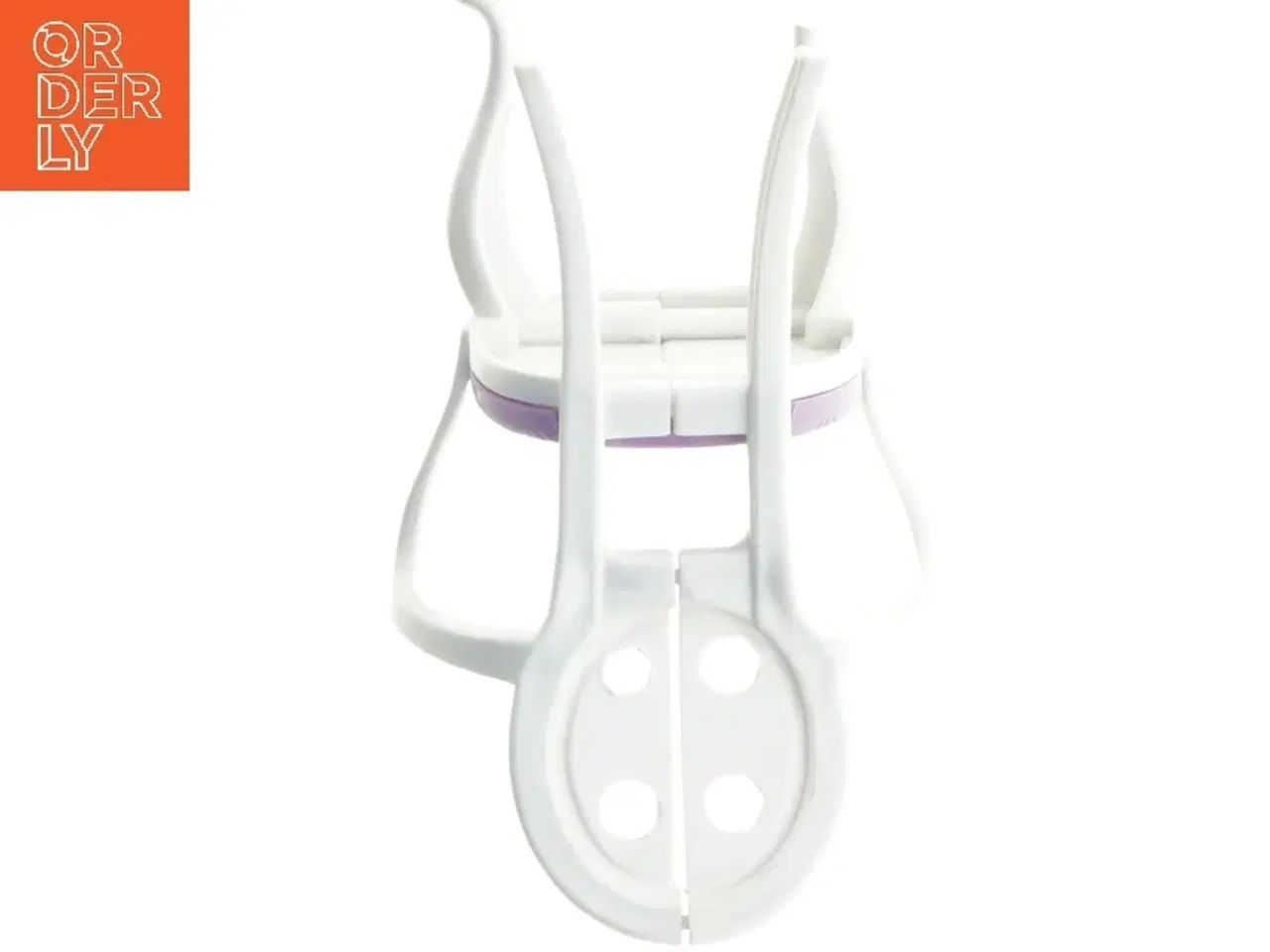 Billede 4 - Plastikstol til dukkehus (str. Højde 14 cm)