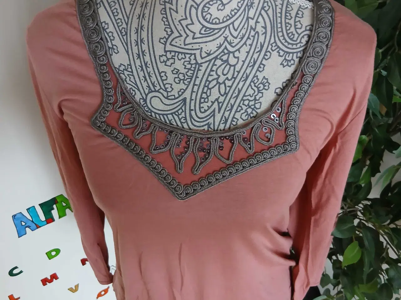 Billede 2 - Bluse. Vila. Large/40