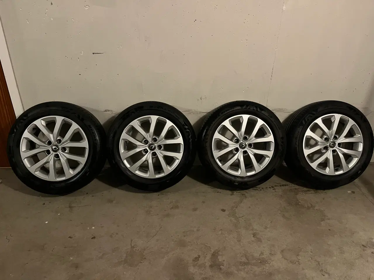 Billede 1 - Super flotte 17 Originale Renault Alufælge