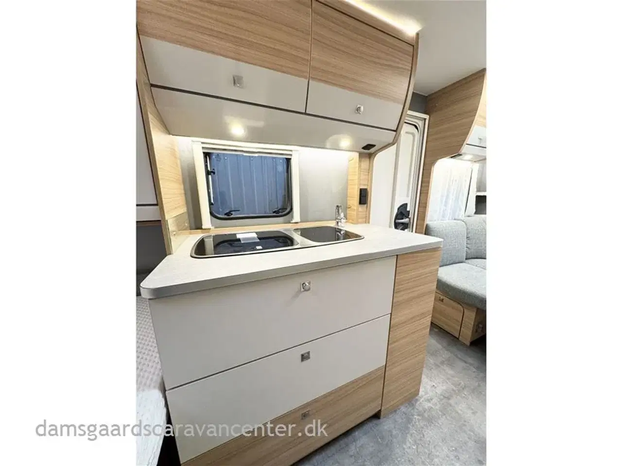 Billede 11 - 2022 - Dethleffs Camper 460 EL D-Line   Enkeltsenge-Lamel-Gulvtemp.-Mover-Telt