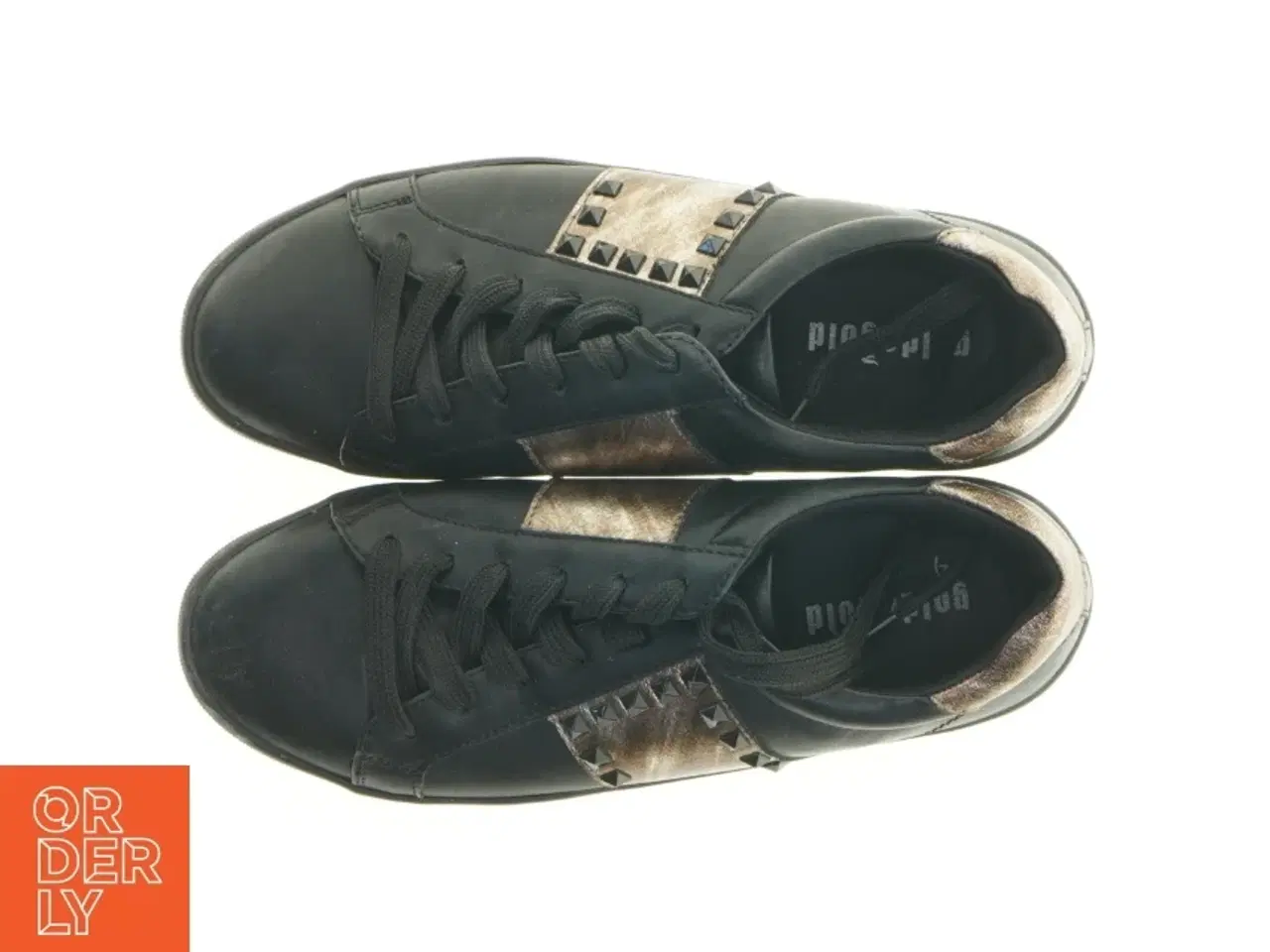 Billede 4 - Sorte sneakers med gyldne detaljer og nitter (str. 39)