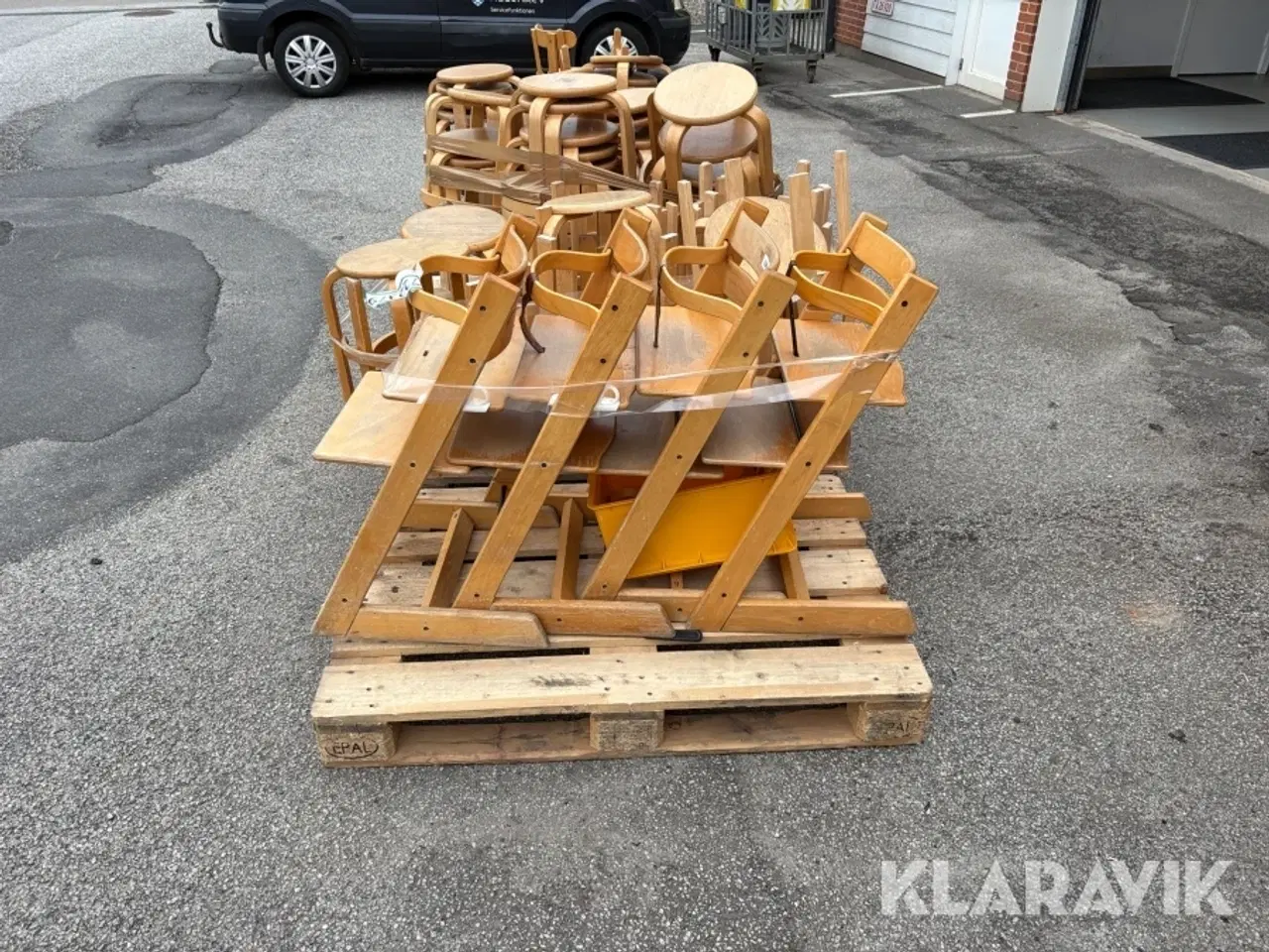 Billede 2 - Lot med møbler TripTrap mm - 4,5 paller
