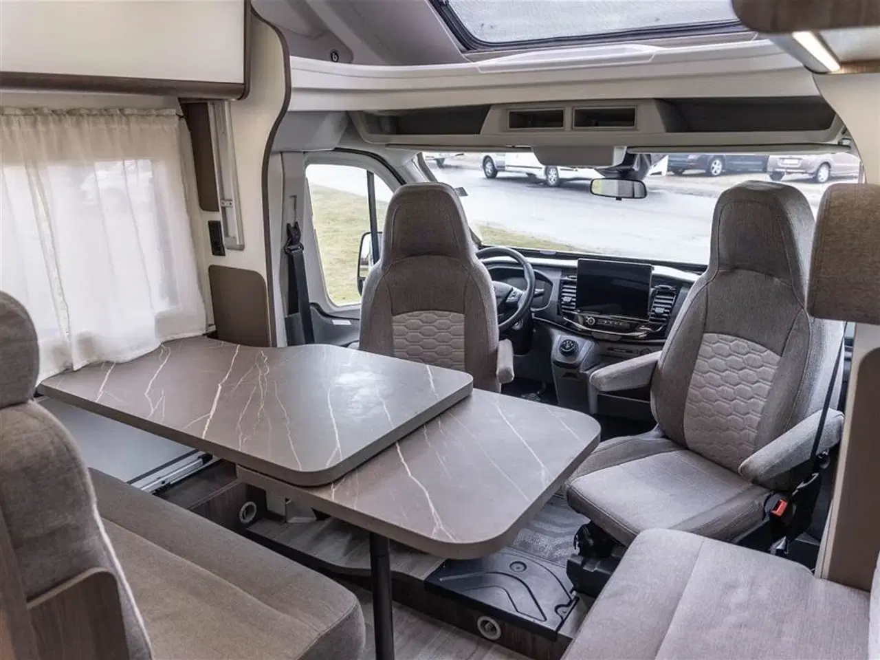 Billede 12 - 2025 - Benimar Tessoro 463 NK   Populær enkeltsengscamper