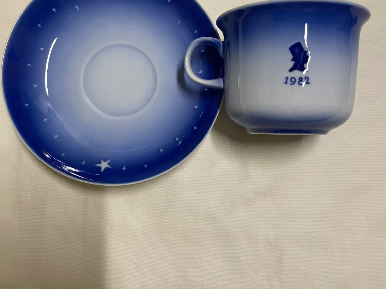 Billede 4 - HC Andersen Desiree julekop med underkop