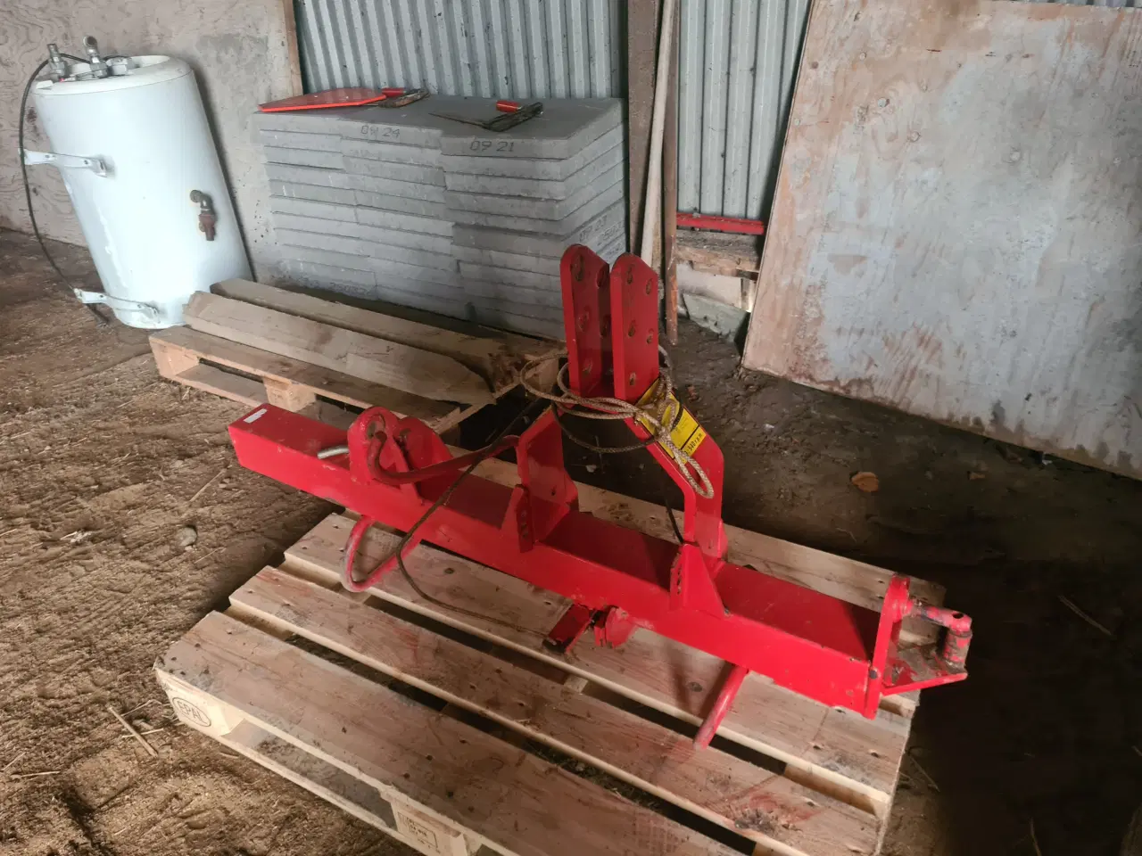 Billede 3 - trepunkt ophæng til en taarup grønhøster