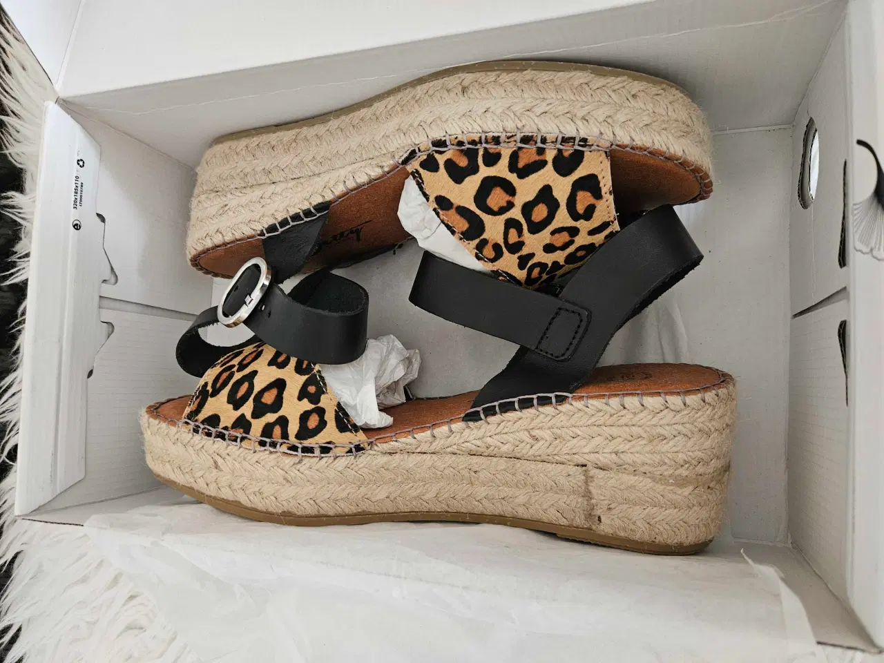 Billede 7 - FLOTTE NYE SANDALER 