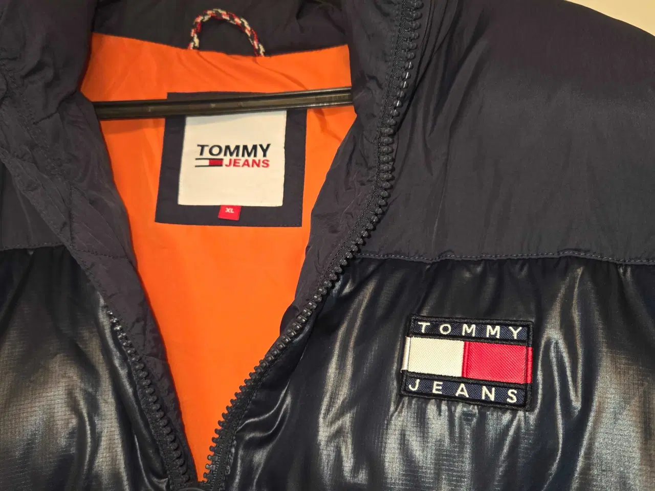 Billede 2 - Tommy Hilfiger dynejakke Str XL