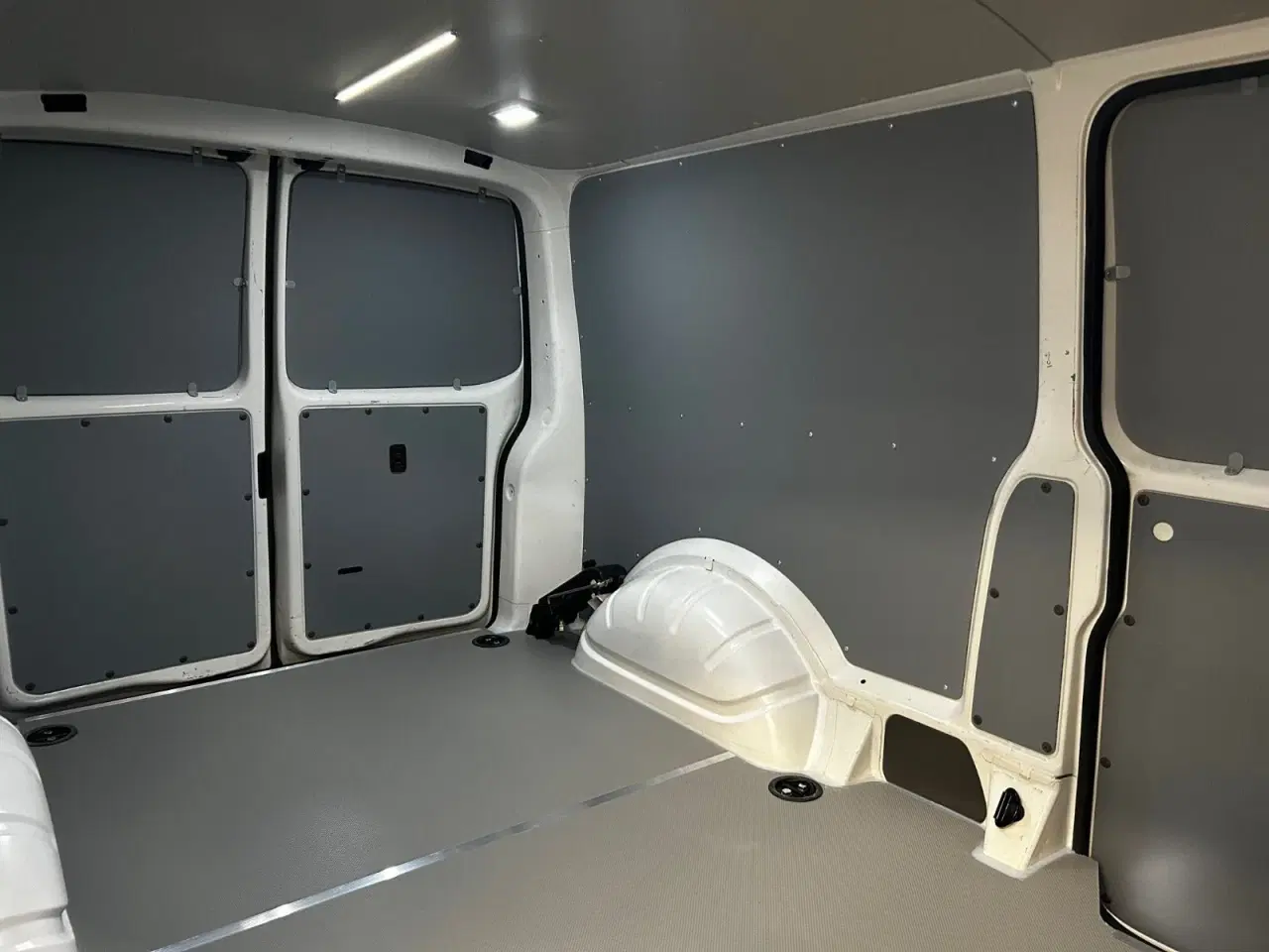 Billede 10 - VW Transporter 2,0 TDi 150 Kassevogn DSG lang