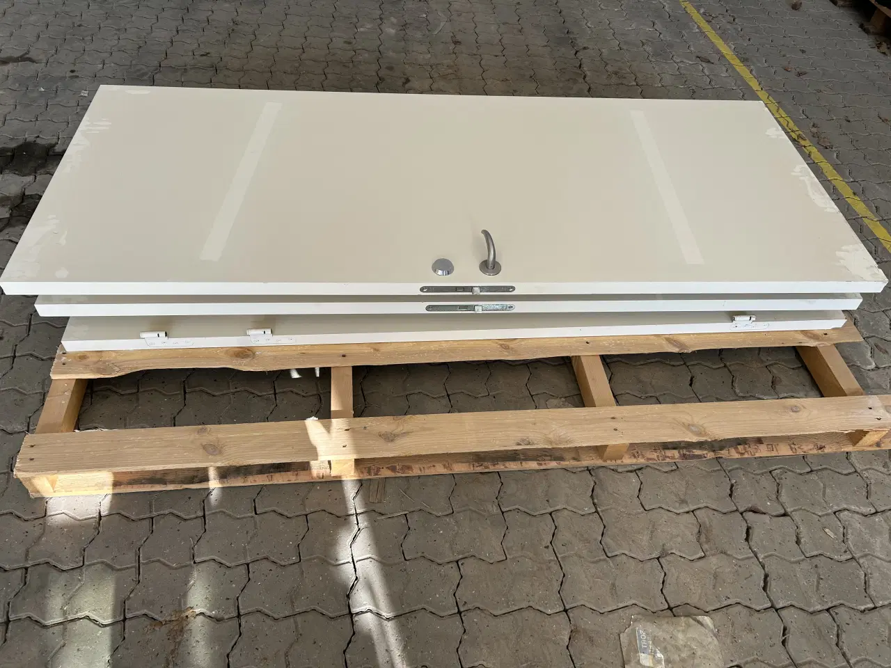 Billede 1 - Øbranddøre plus stabile.