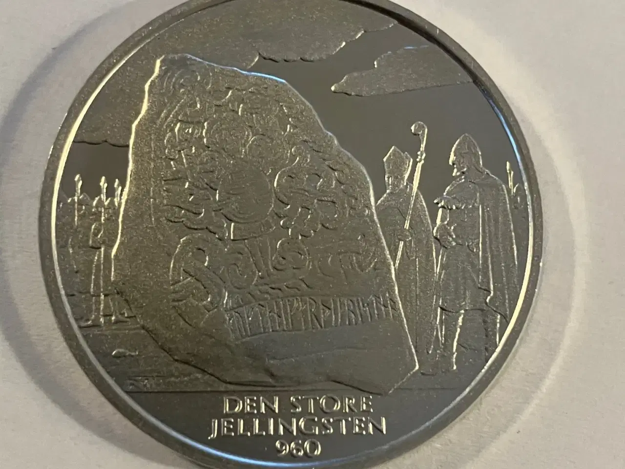 Billede 1 - Den Store Jellingsten 960 - Danmarks Historie Sølv