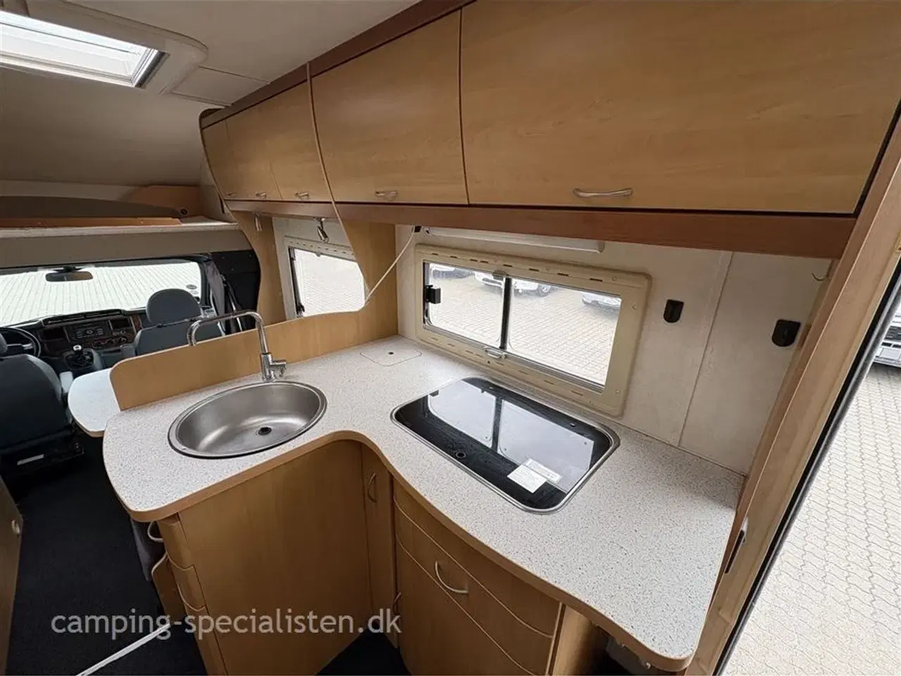Billede 7 - 2007 - Eura Mobil Profilia   Eura Mobil Profilia Alkove 2007 - Se den nu hos Camping-Specialisten.dk