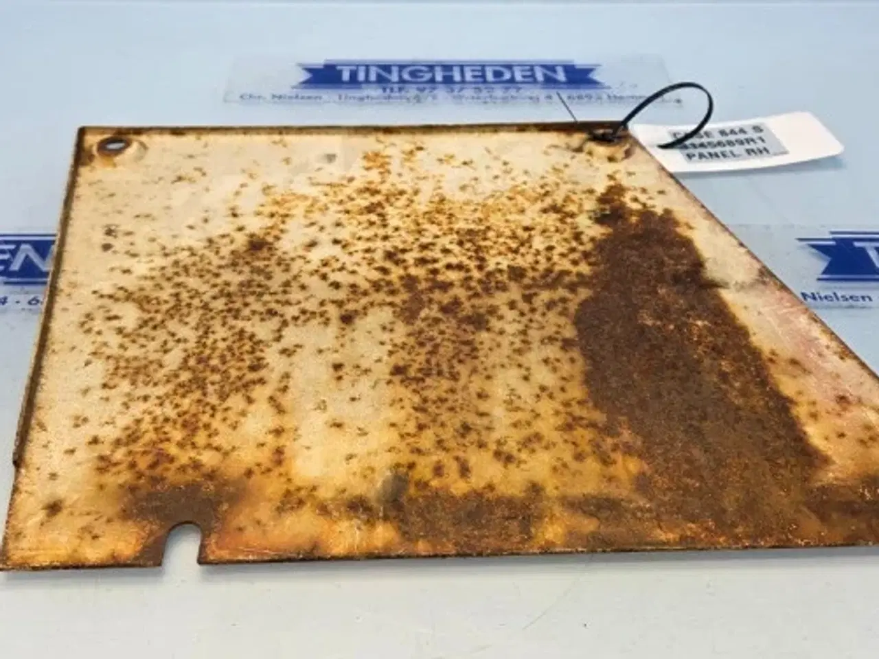 Billede 6 - Case 844S Skærm R. 3145689R1