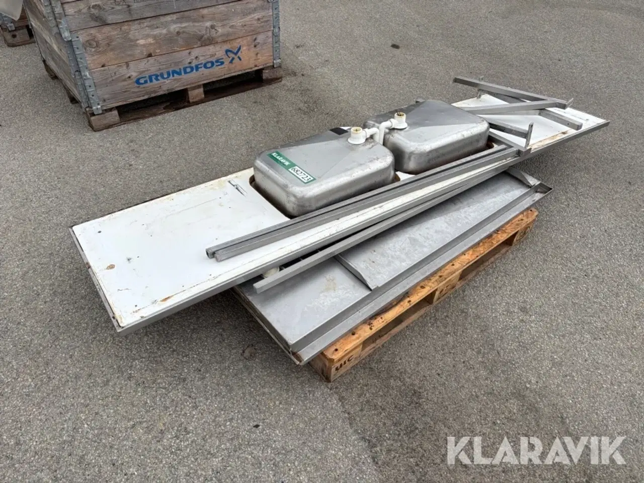 Billede 1 - Køkken bordplade + opvaskemaskine bord