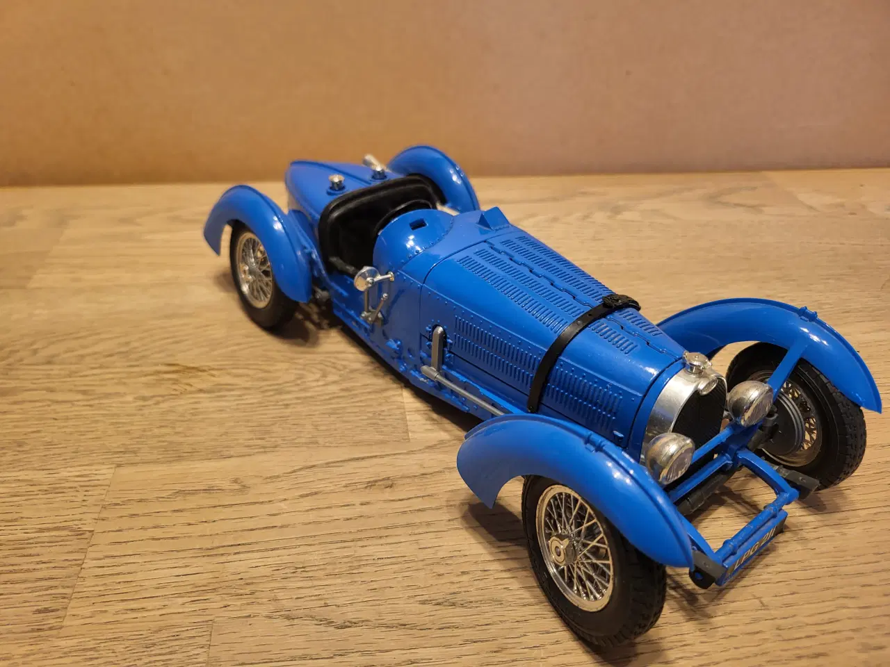 Billede 3 - Modelbil Bugatti 59 - 1934 - 1:18 - 50 kr.