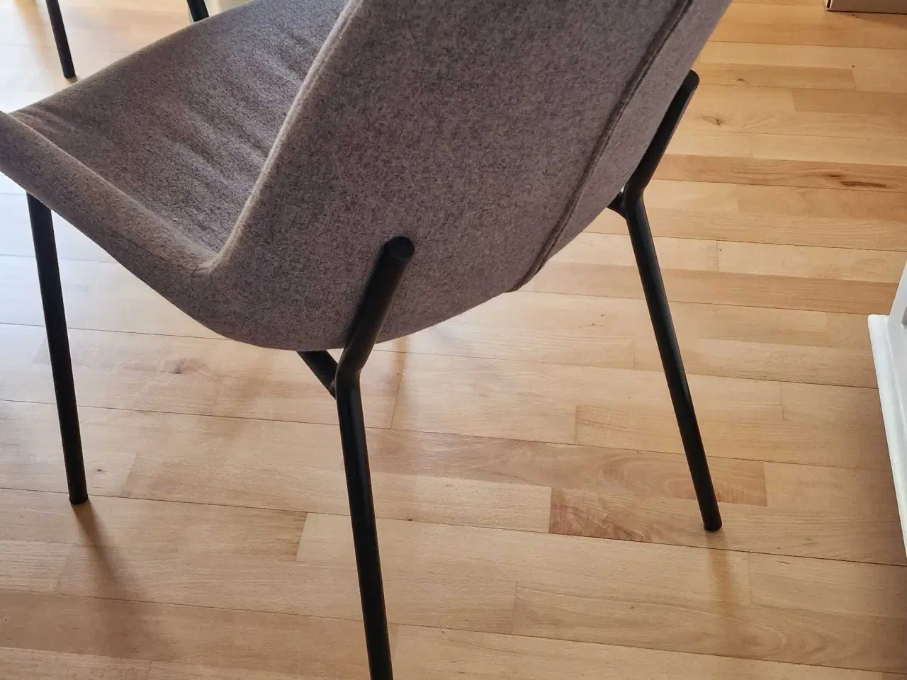 Billede 1 - Grå flotte stole