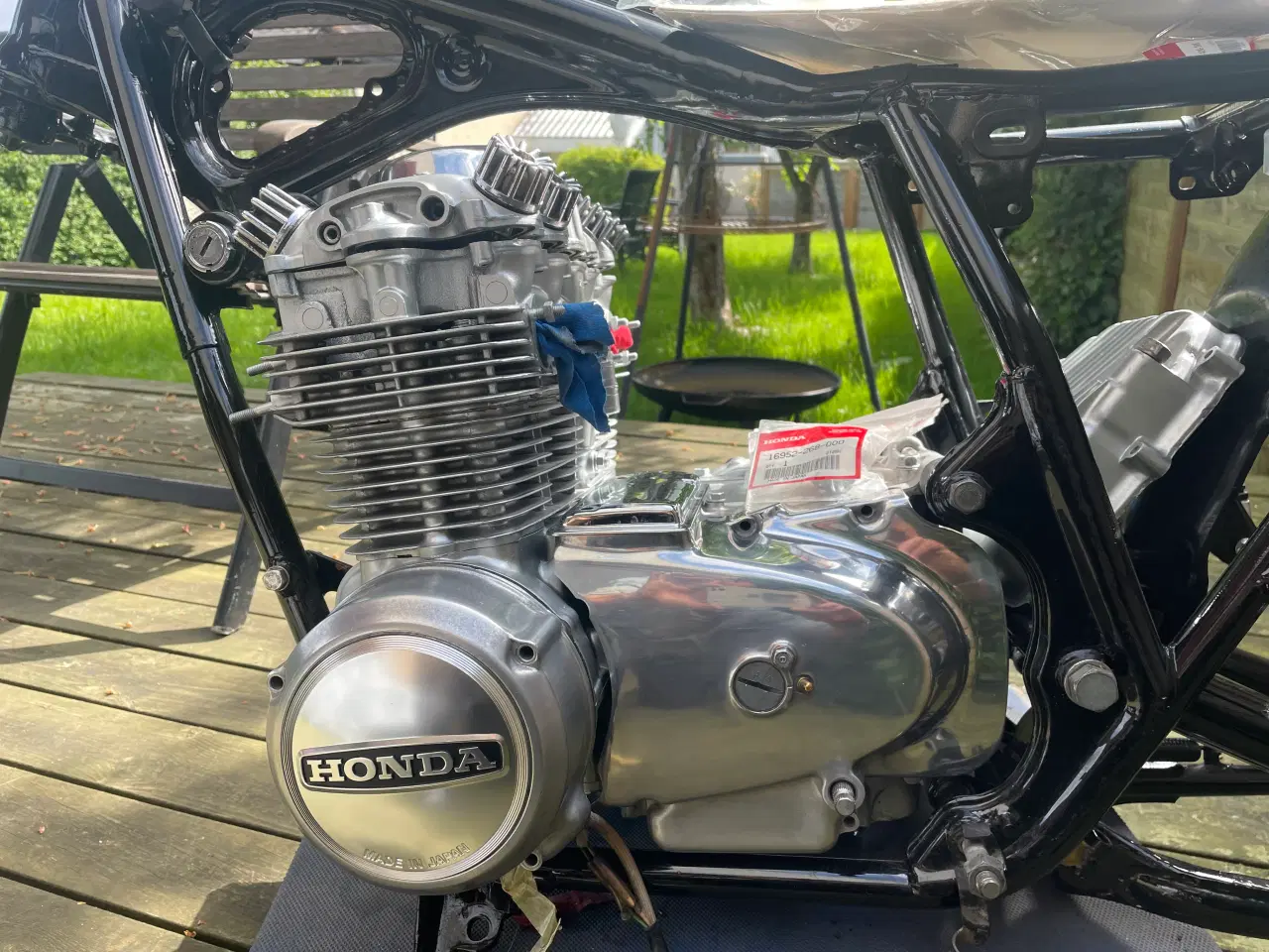 Billede 1 - Motor på stel