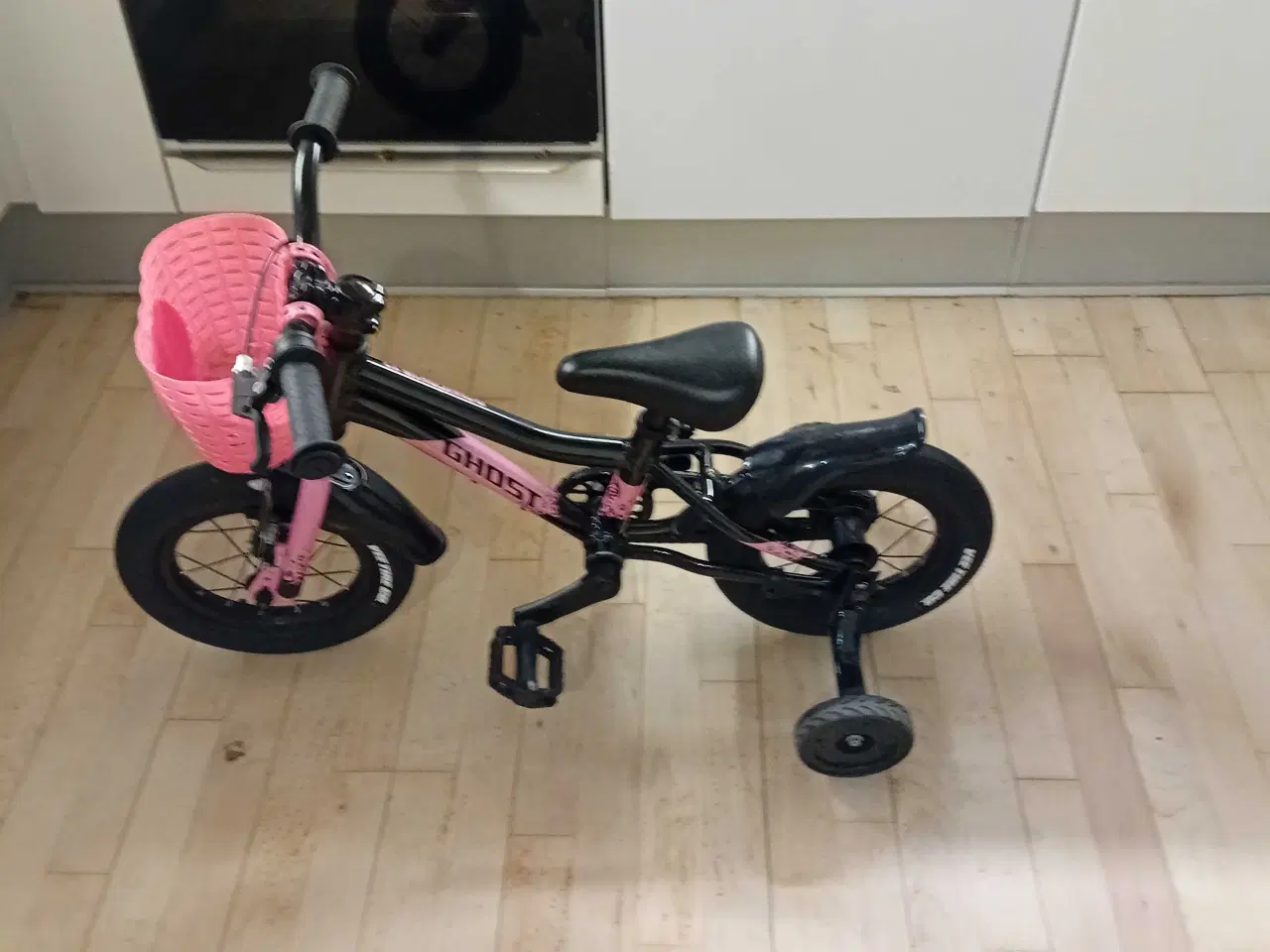 Billede 2 - Super smart børnecykel. Passer til 3-5 år.