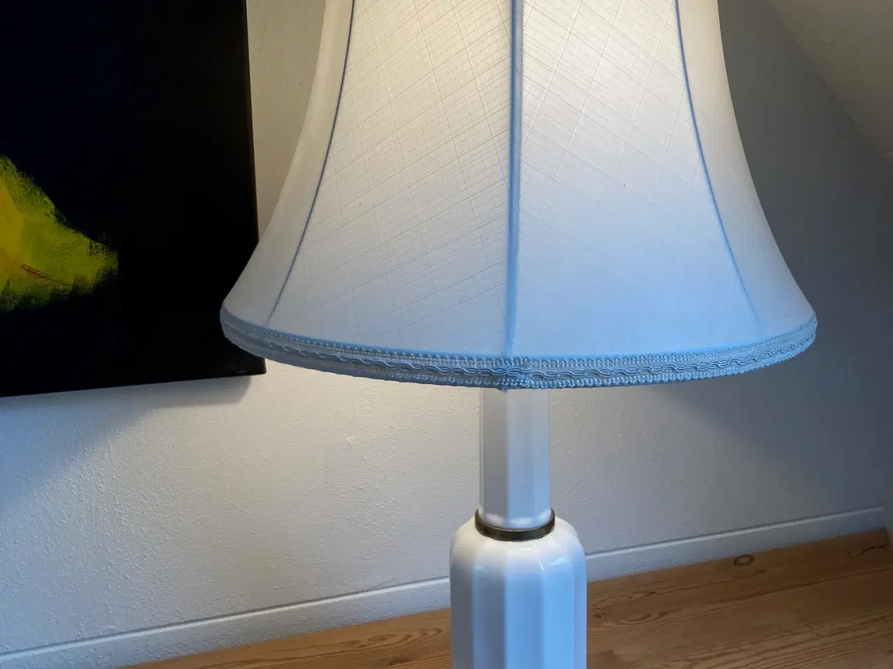 Billede 2 - Smuk bordlampe med skærm sælges !