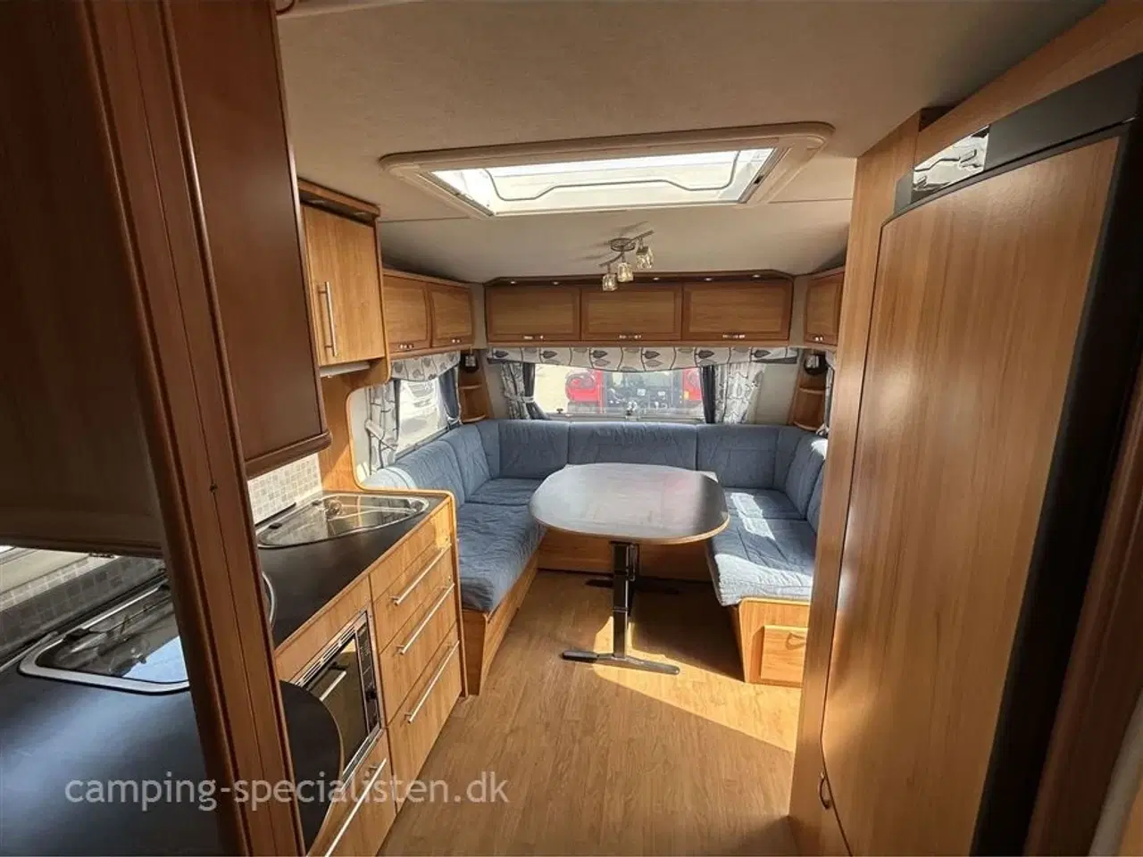 Billede 5 - 2009 - Polar CTH 520   Polar 520 CTH model 2009 kan nu ses Hos Camping-Specialisten.