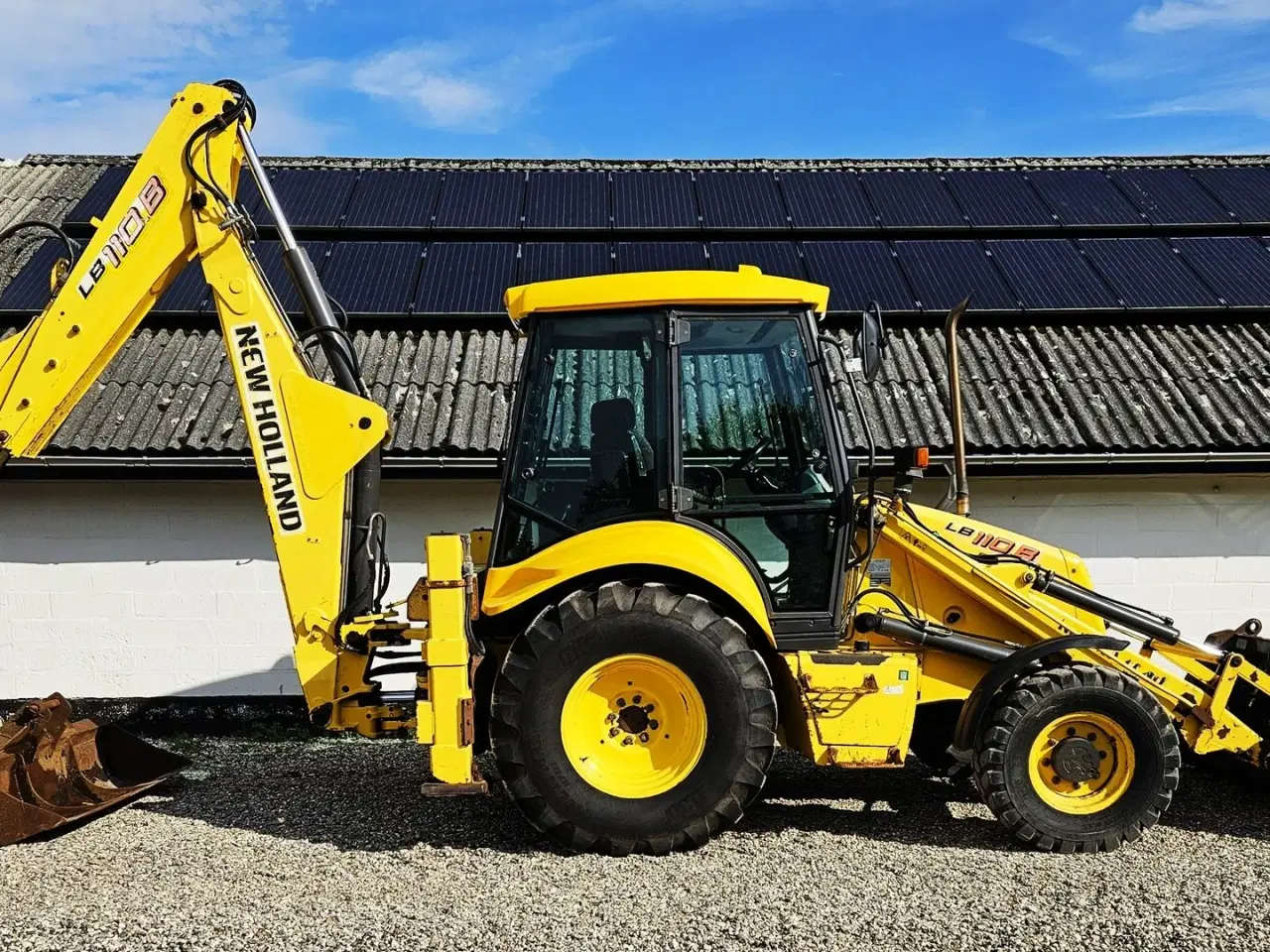 Billede 1 - New Holland LB110B / pæn og veludstyret / nye dæk + stor service