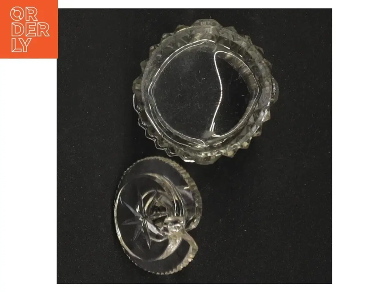 Billede 3 - Krystalglas med låg evt til sennep chilliesovs eller endet (str. 8 x 5 cm)