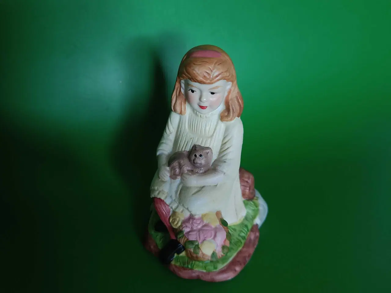 Billede 4 - Forskellige figurer pris står under billede 