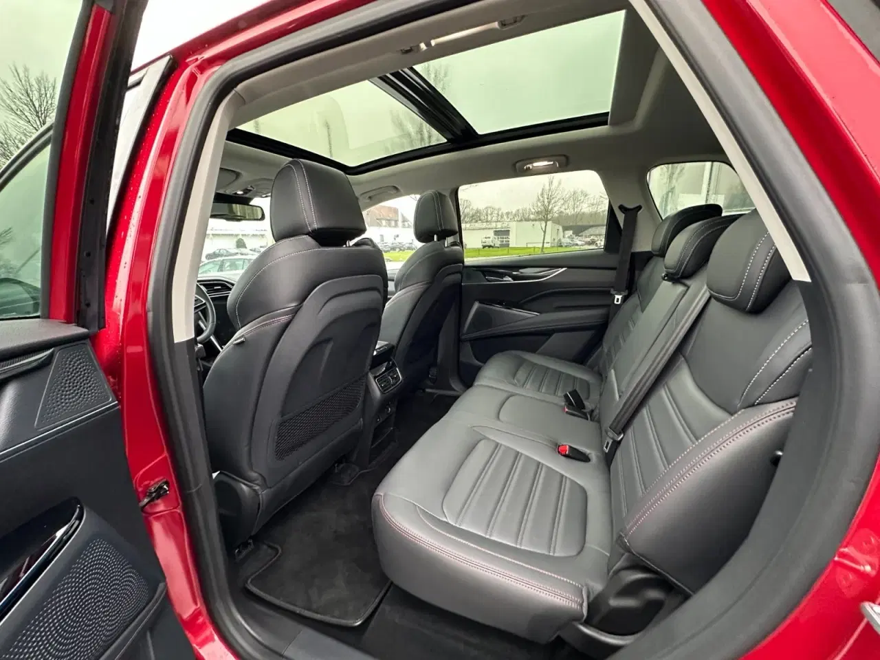 Billede 17 - Maxus Euniq6 70