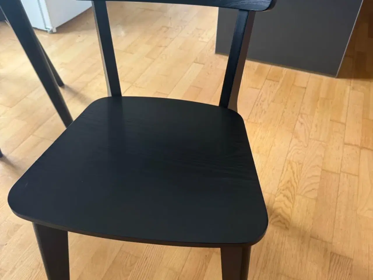 Billede 4 - Spisebord og stole fra ikea