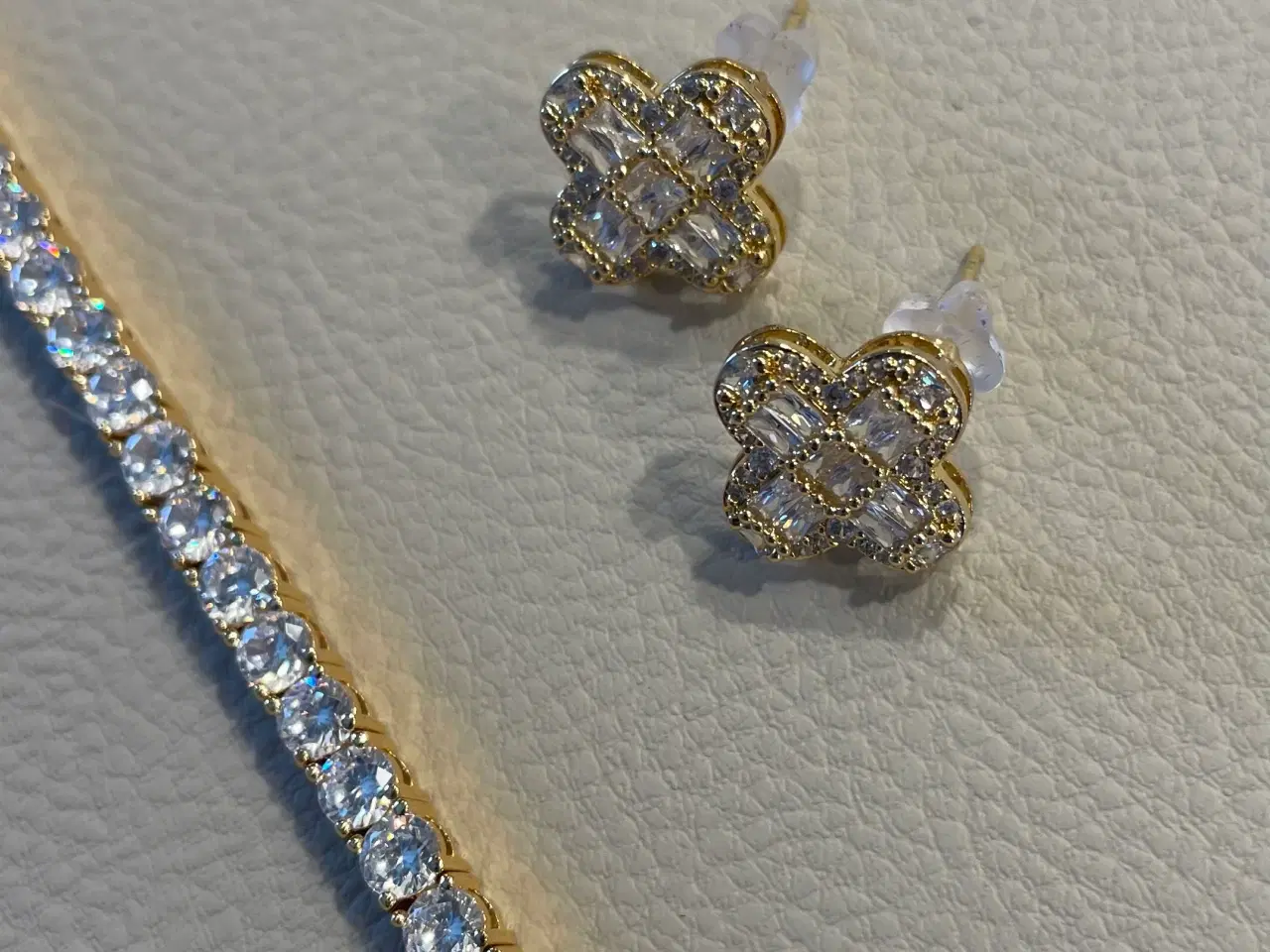 Billede 2 - Smukkeste baguettes øreringe