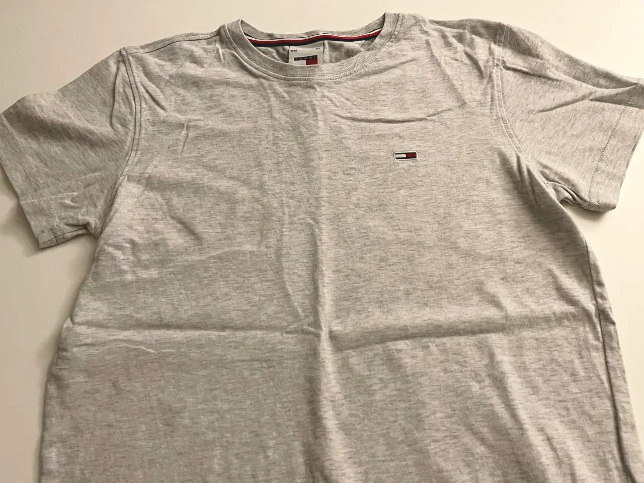 Billede 2 - Tommy Hilfiger ny t-shirt 