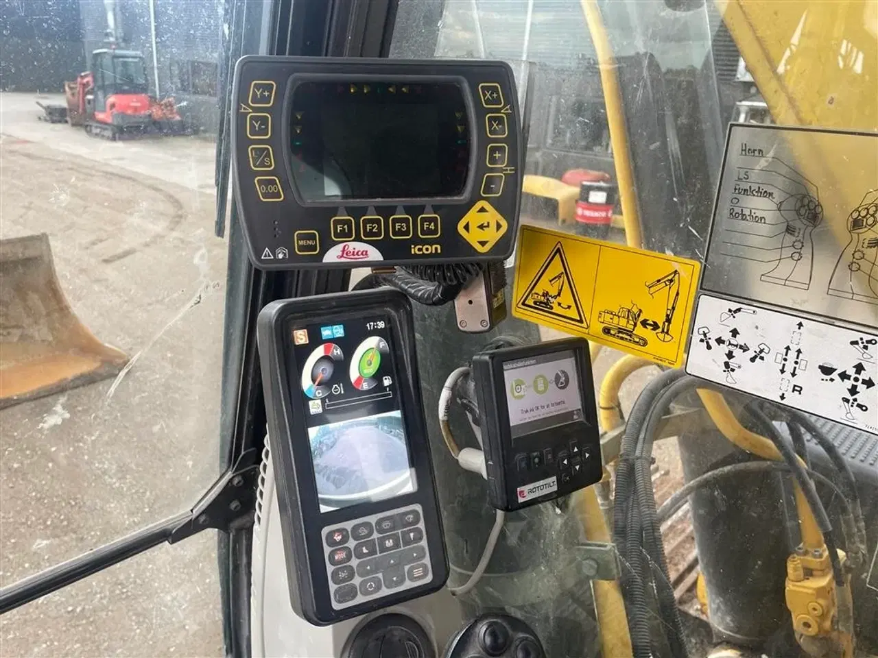 Billede 9 - New Holland E305 E305C