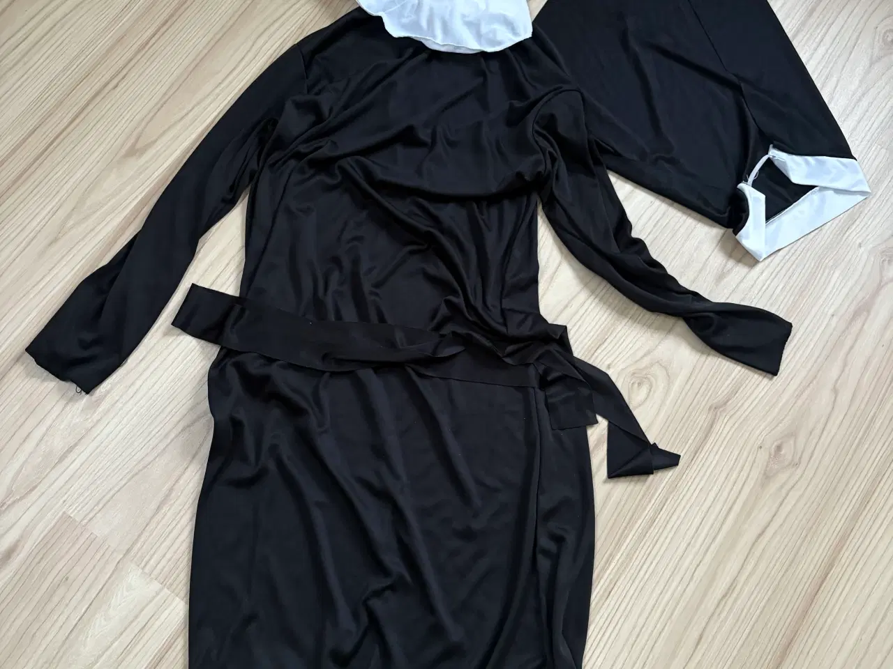 Billede 4 - Sidste skoledag / Karneval 